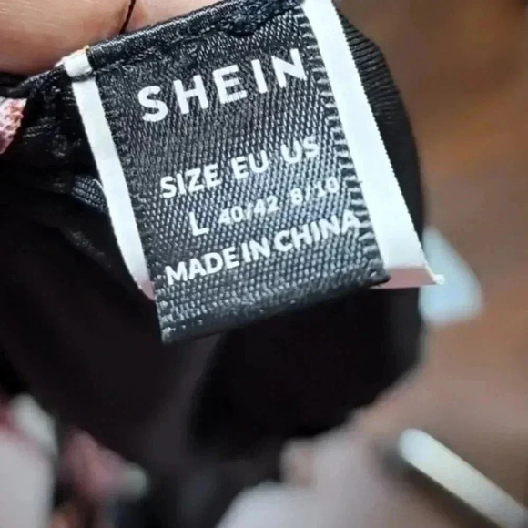 SHEIN Tropical Mesh trim cover up set. Size Large - Picture 5 of 7